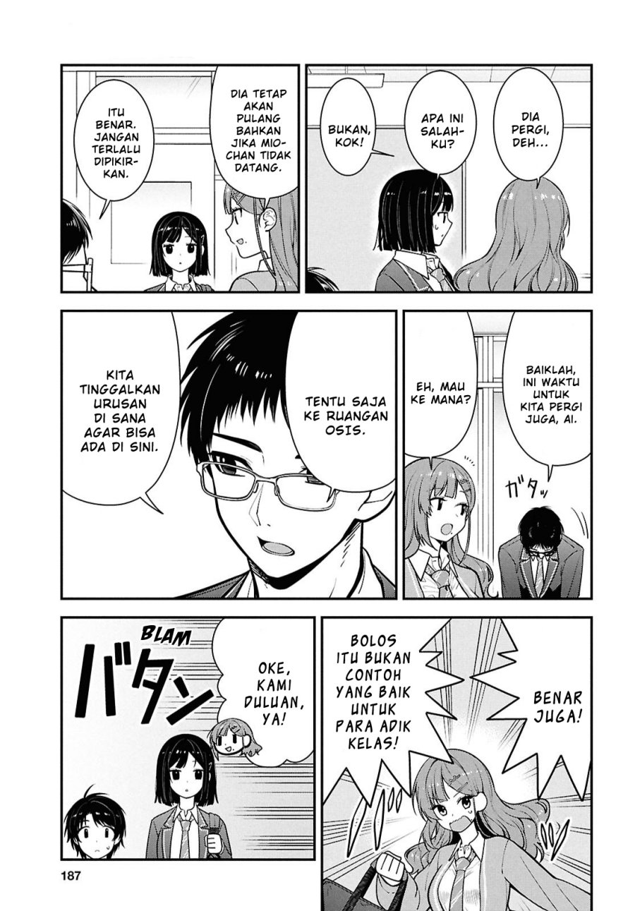 Tonari no Seki no Yankee Shimizu-san ga Kami o Kuroku Sometekita Chap 11 - Next Chap 12